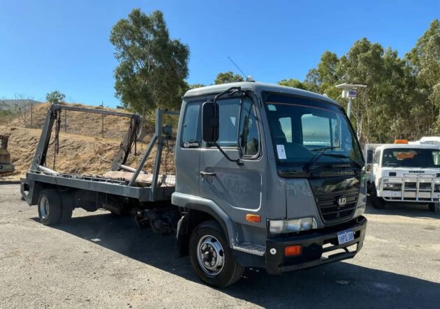 **Wrecking** 2007 Nissan UD MKB215 - Image 33