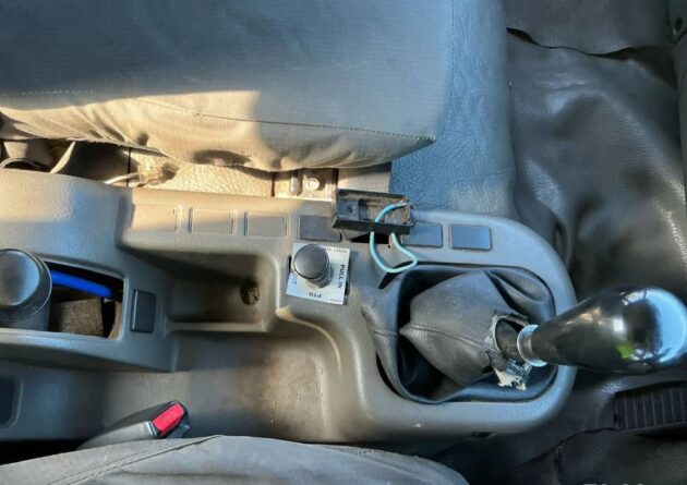 **Wrecking** 2007 Nissan UD MKB215 - Image 7