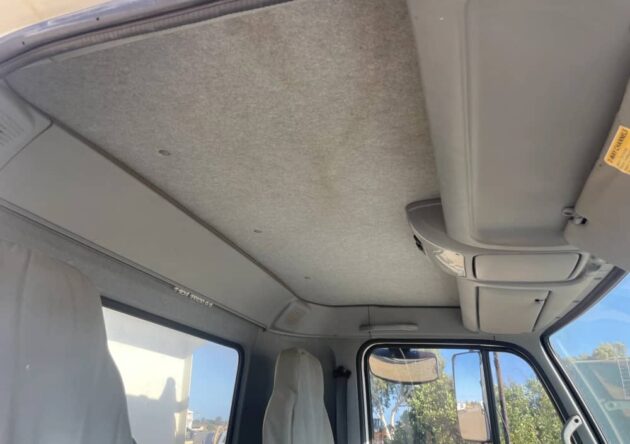 **Wrecking** 2010 Nissan UD MKB37A - Image 6