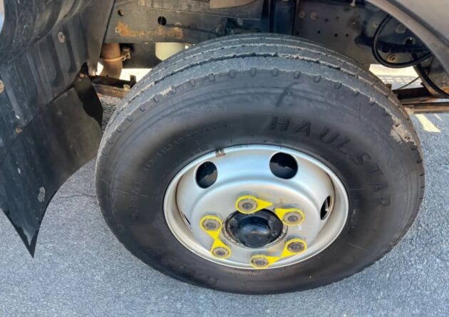 **Wrecking** 2009 Nissan UD MKB37A - Image 21