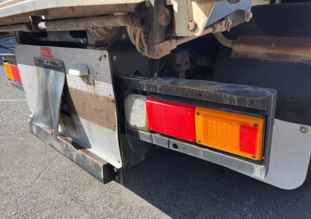 **Wrecking** 2009 Nissan UD MKB37A - Image 28