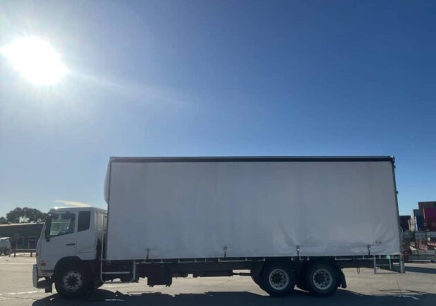 **Wrecking** 2013 Nissan UD Condor PK17 280 - Image 17