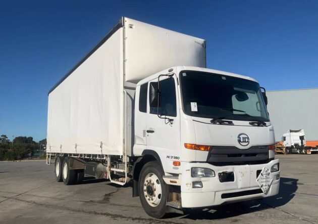 **Wrecking** 2013 Nissan UD Condor PK17 280