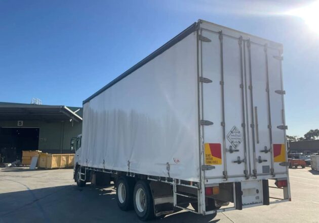 **Wrecking** 2013 Nissan UD Condor PK17 280 - Image 19
