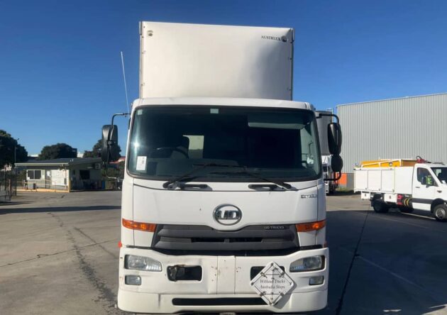 **Wrecking** 2013 Nissan UD Condor PK17 280 - Image 20
