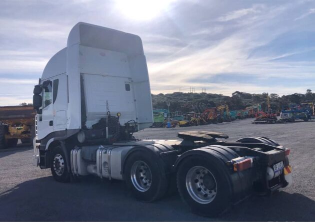 **Wrecking** 2011 Iveco Stralis 560 - Image 15