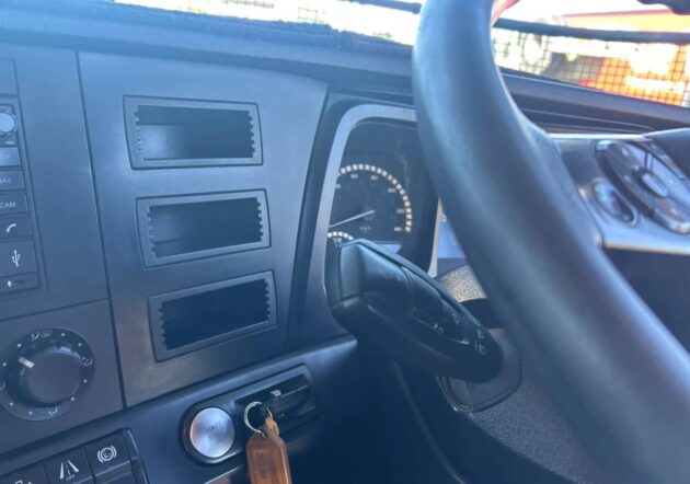 **Wrecking** 2020 Mercedes Benz Actros 2643 - Image 16