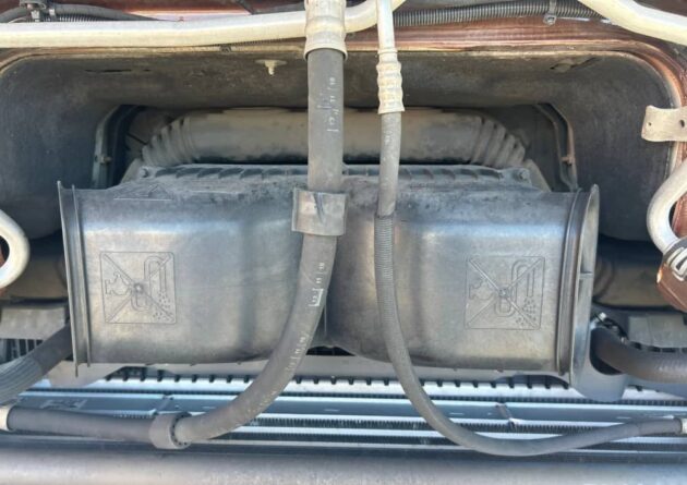 **Wrecking** 2020 Mercedes Benz Actros 2643 - Image 3