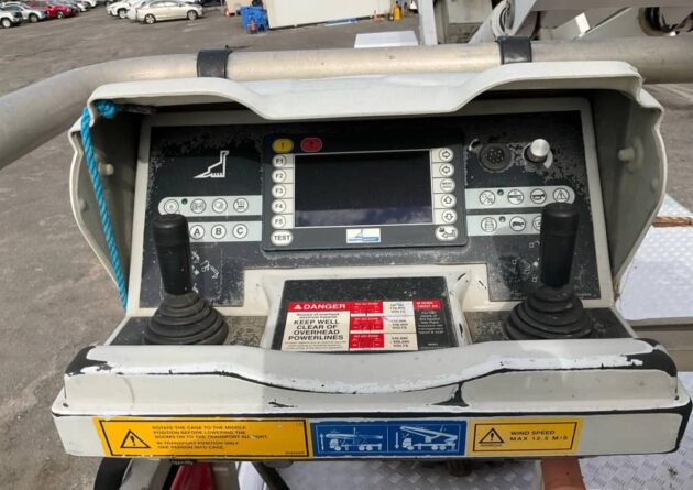 **Wrecking** 2009 Scania P380 - Image 16