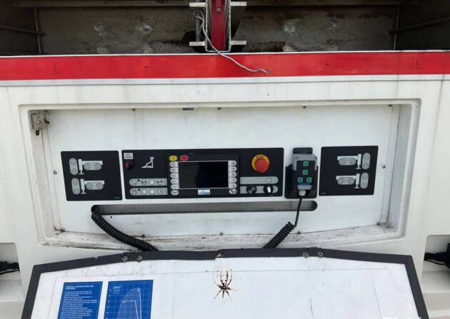 **Wrecking** 2009 Scania P380 - Image 17