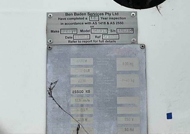 **Wrecking** 2009 Scania P380 - Image 18
