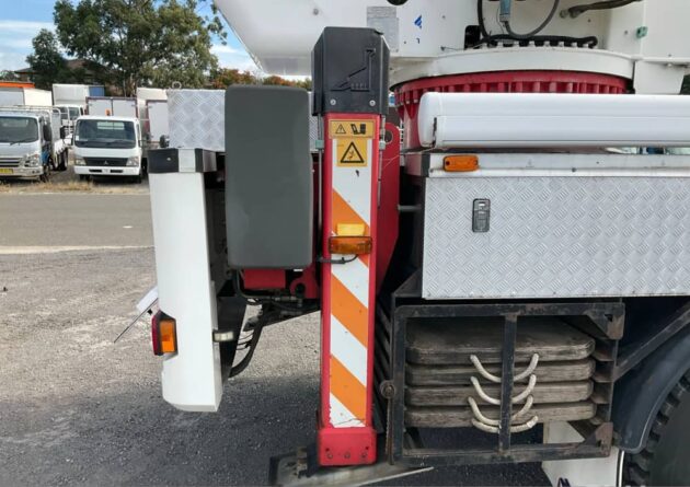 **Wrecking** 2009 Scania P380 - Image 4