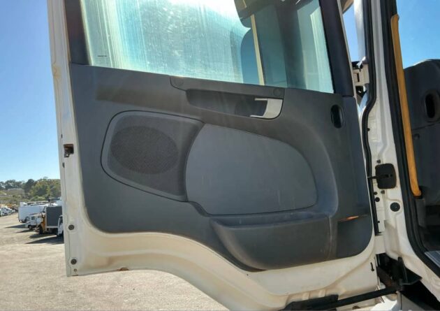 **Wrecking** 2018 Scania P360 - Image 14