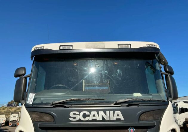 **Wrecking** 2018 Scania P360 - Image 32