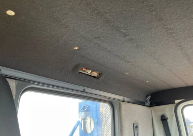 **Wrecking** 1989 Scania P113M - Image 13