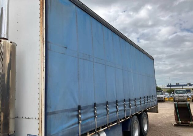 **Wrecking** 1989 Scania P113M - Image 14