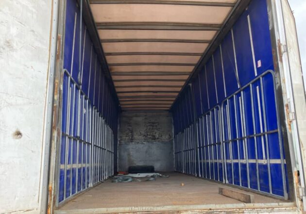 **Wrecking** 1989 Scania P113M - Image 15