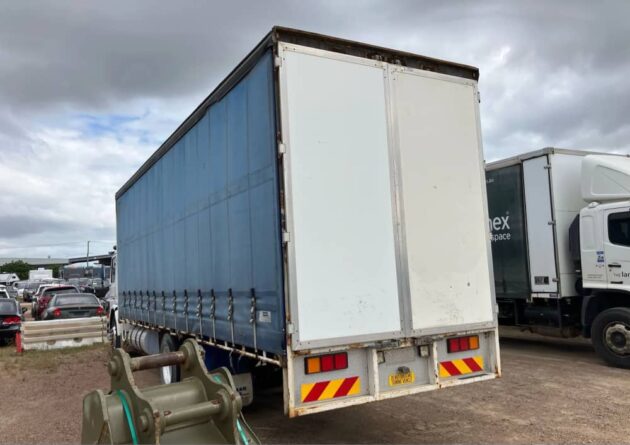 **Wrecking** 1989 Scania P113M - Image 25