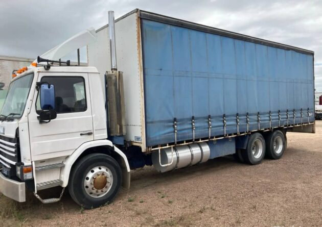 **Wrecking** 1989 Scania P113M - Image 31