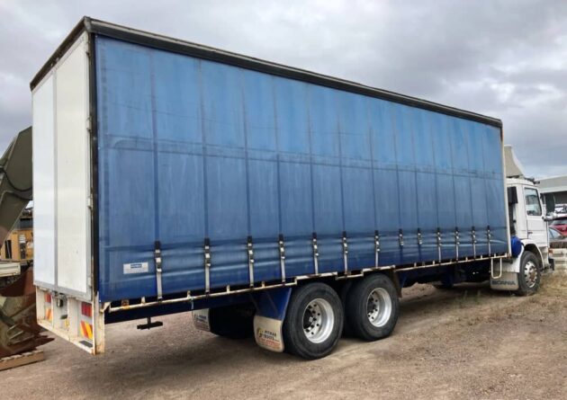 **Wrecking** 1989 Scania P113M - Image 32