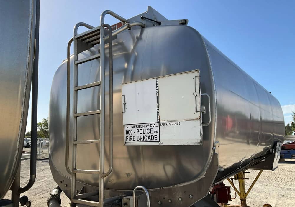 2011 Heil Heil Tandem - Image 17