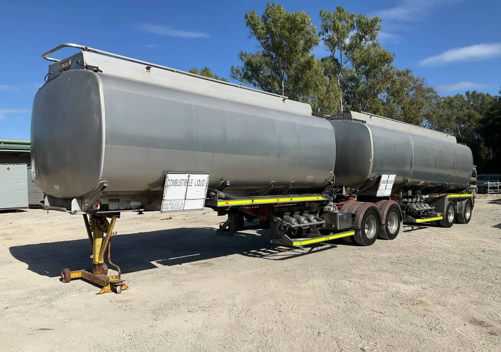 2011 Heil Heil Tandem - Image 27