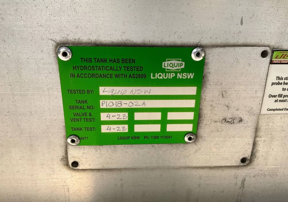 2011 Heil Heil Tandem - Image 10