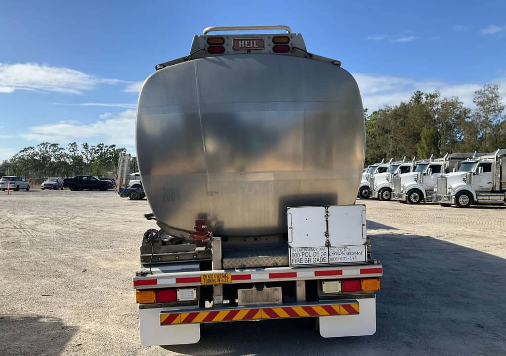 2011 Heil Heil Tandem - Image 29