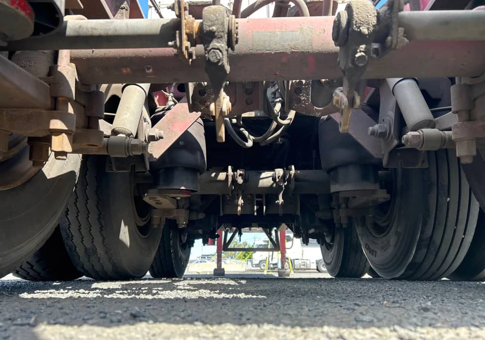 2010 Krueger ST-3-38 - Image 11