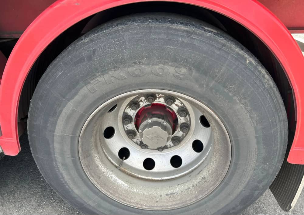 2010 Krueger ST-3-38 - Image 3