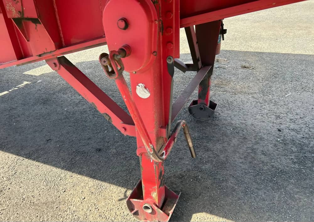 2010 Krueger ST-3-38 - Image 21