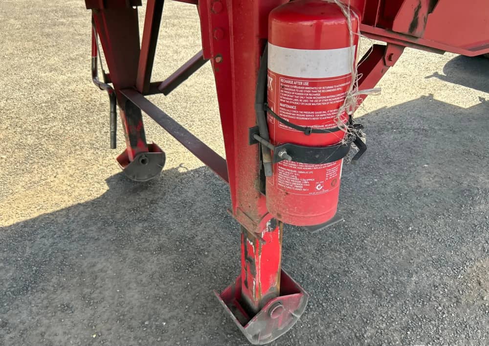 2010 Krueger ST-3-38 - Image 24