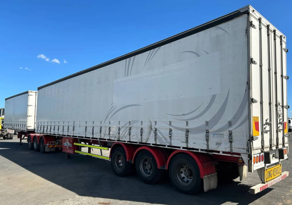 2010 Krueger ST-3-38 - Image 27