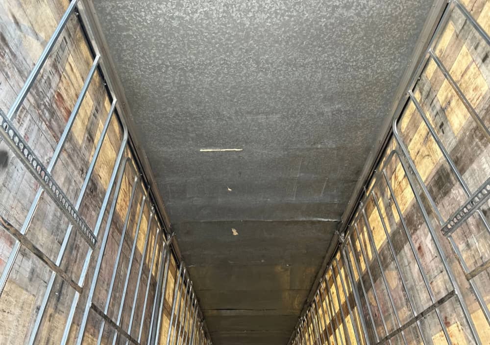 2010 Krueger ST-3-38 - Image 4