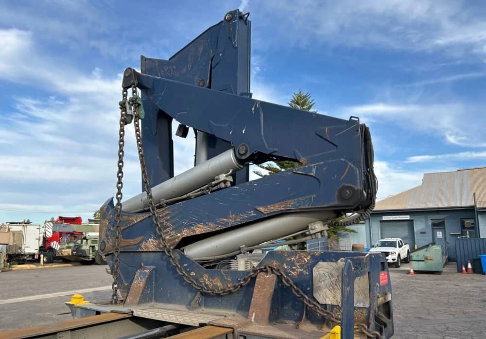 2019 OPhee Tri Axle Semi - Image 16