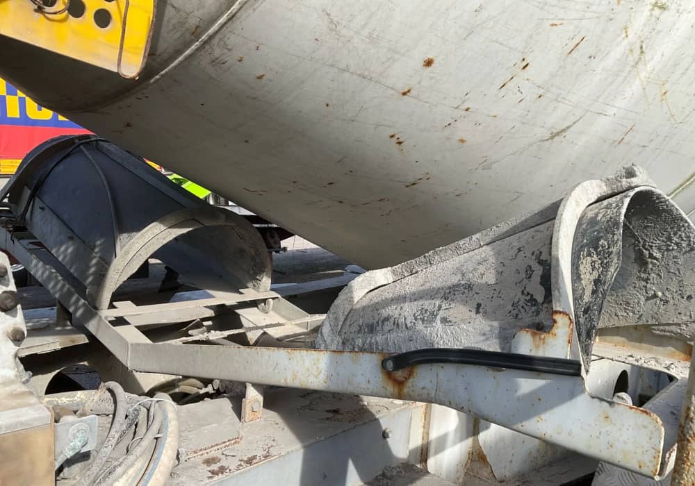 2017 BTE Tri Semi - Image 16