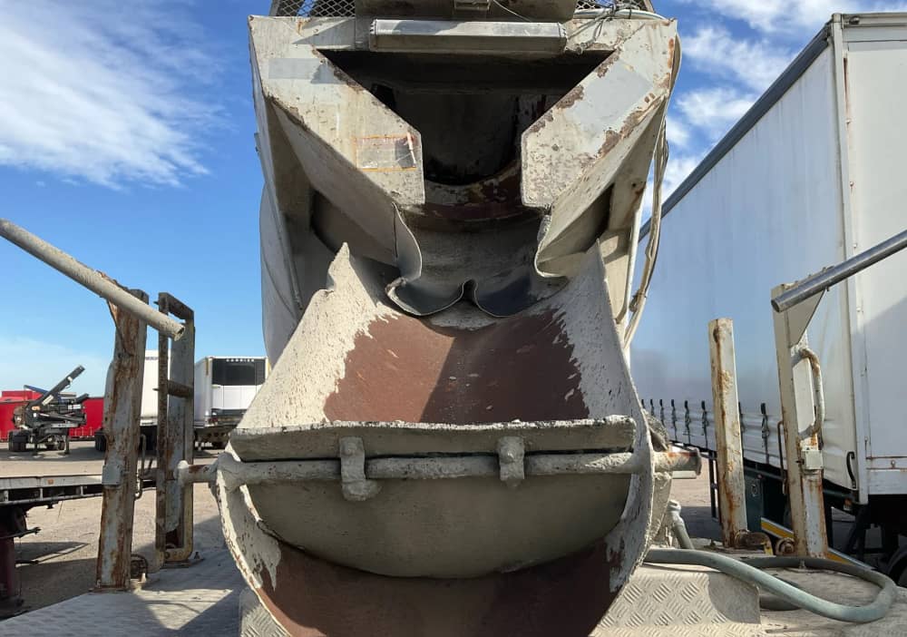 2017 BTE Tri Semi - Image 24