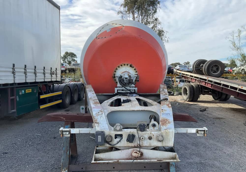 2017 BTE Tri Semi - Image 25