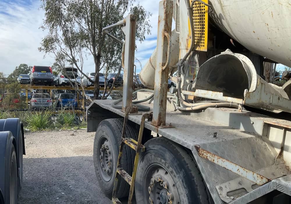 2017 BTE Tri Semi - Image 9