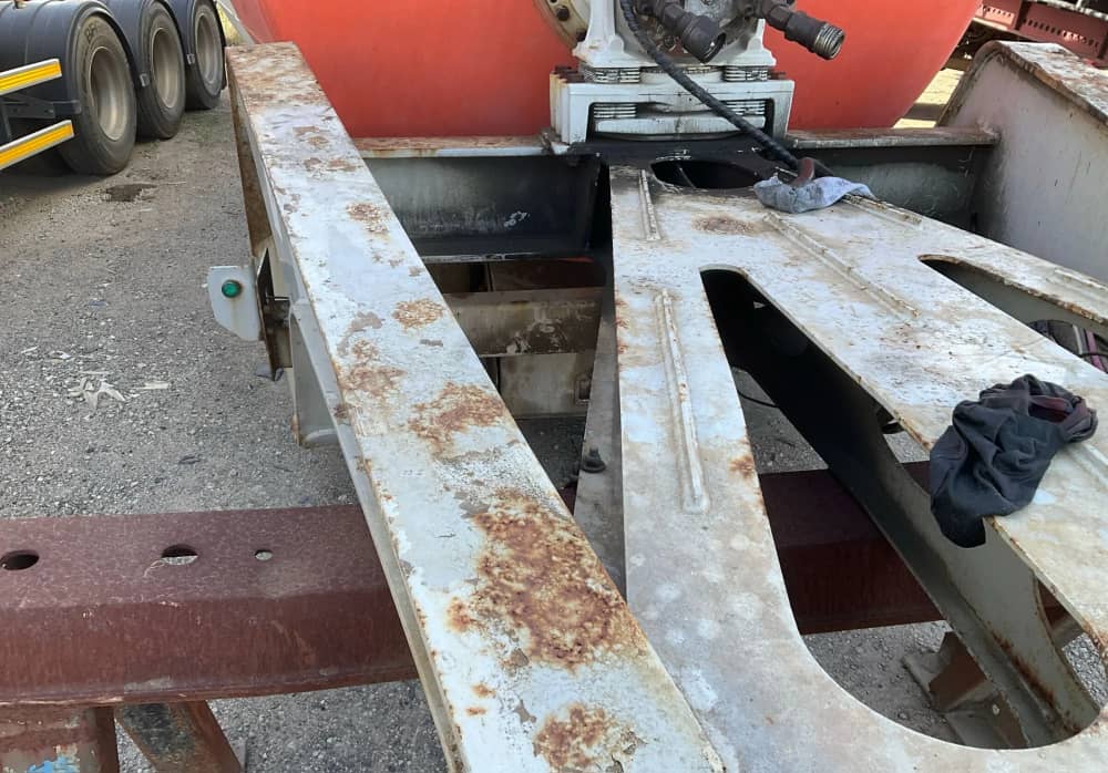 2017 BTE Tri Semi - Image 27