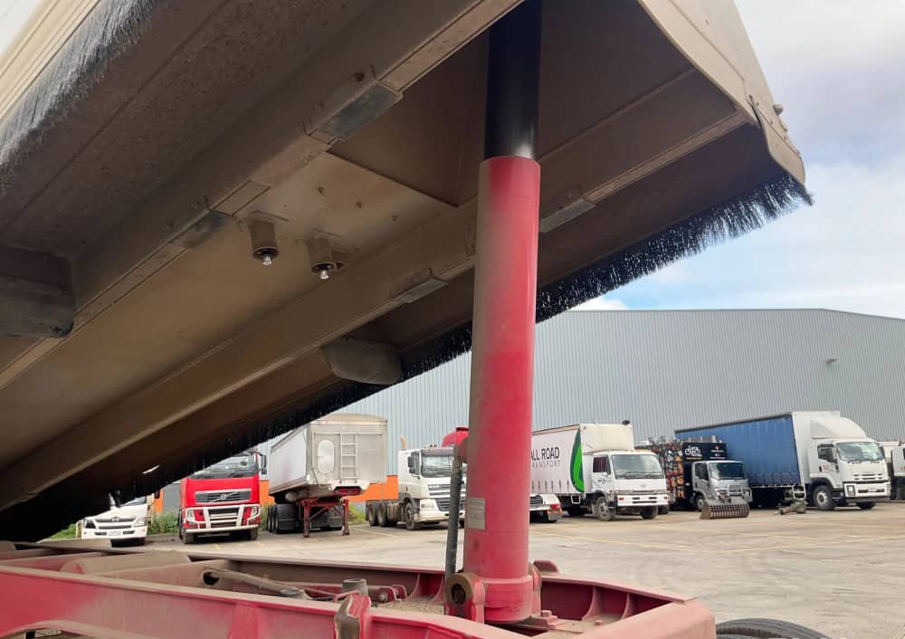 2020 John Shephard Trailers Shepard A4 DOG-300T - Image 3