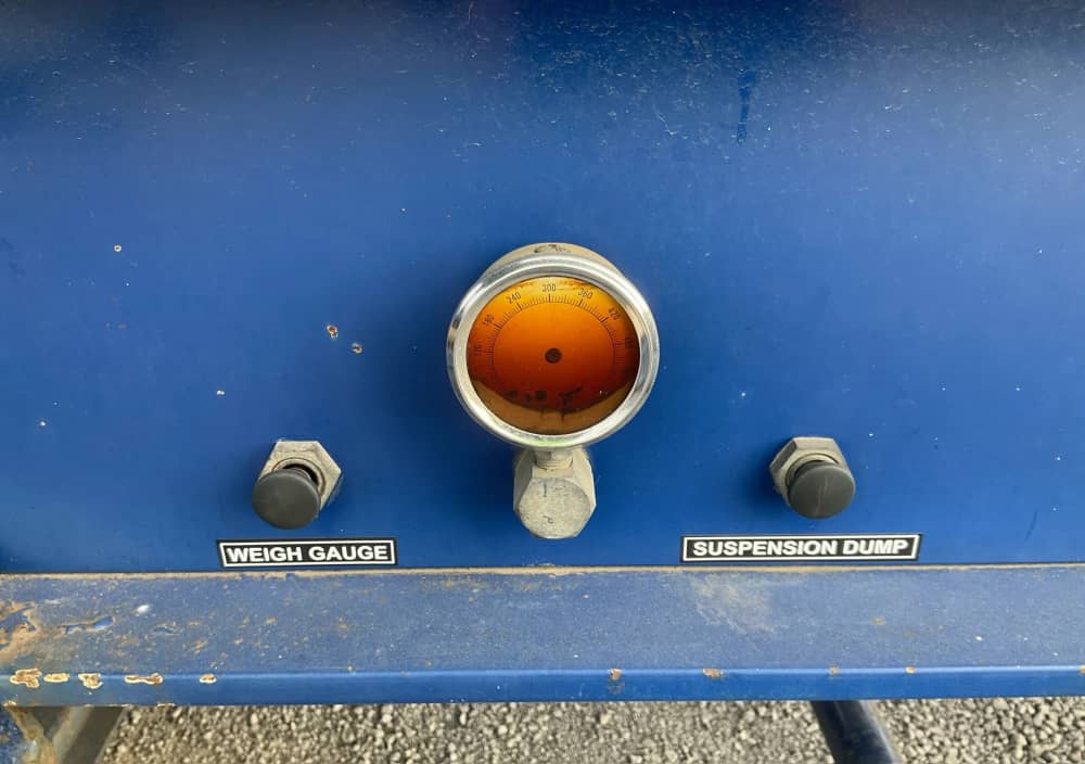 2005 Barker Heavy Duty Tri Axle - Image 16