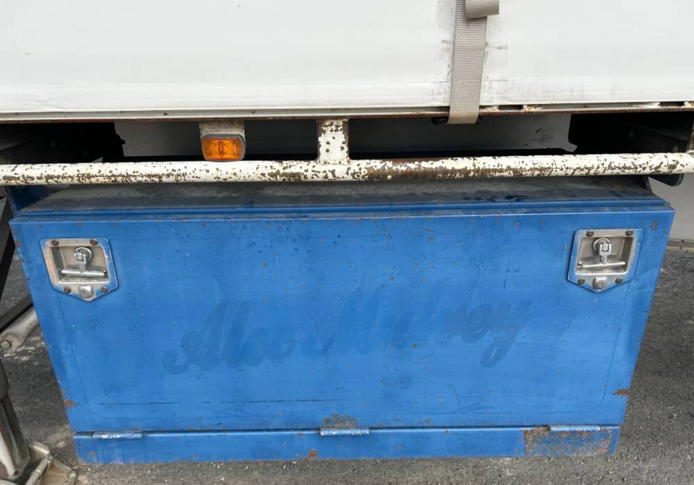 2009 Barker Heavy Duty Tri Axle - Image 4