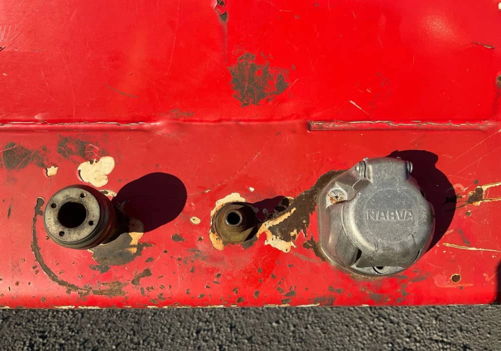 1990 Krueger ST-3-32 - Image 9