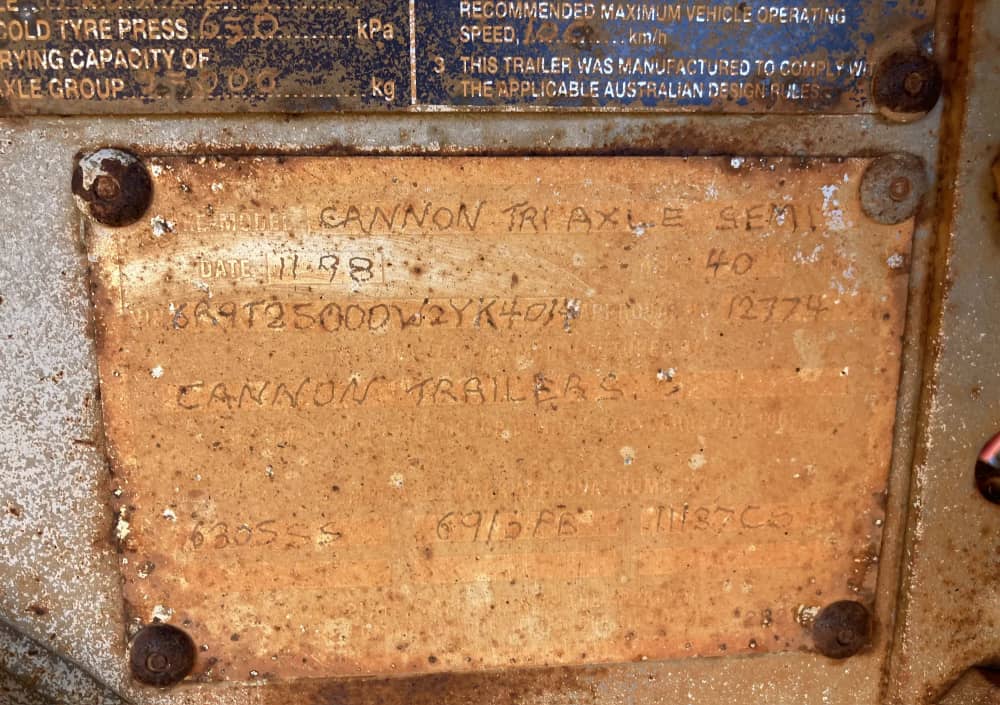 1998 Cannon Three Axle Stock Trailer - Image 7