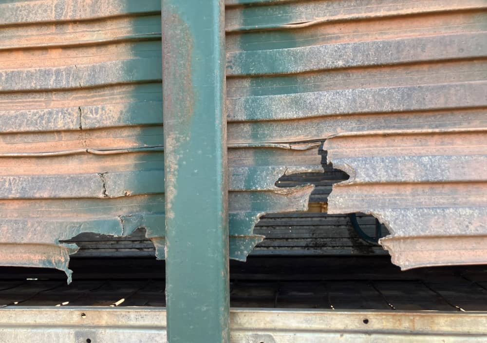 1998 Cannon Three Axle Stock Trailer - Image 10