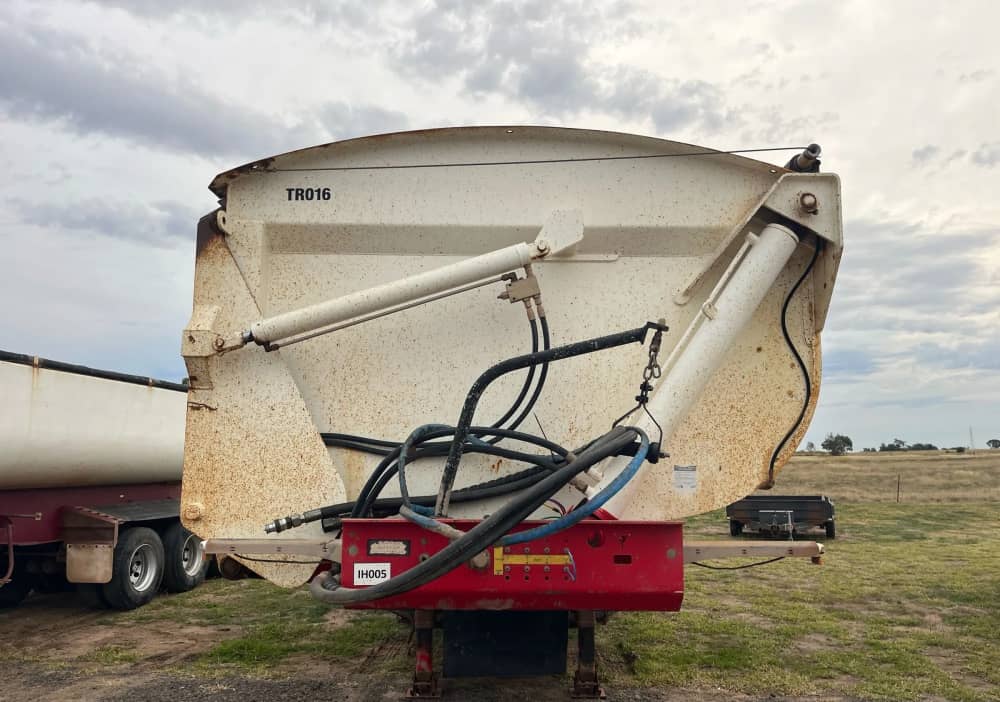 2011 Road West Transport RWT TRI350 - Image 24